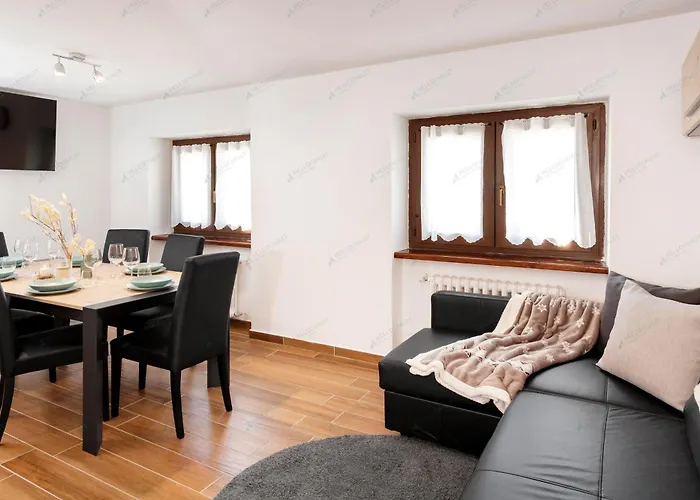 Apartment Hellochalet - Le Fleury Family 600mt Cablecar *