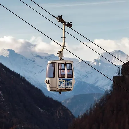 Hellochalet - Le Fleury Family 600mt Cablecar Apartment Valtournenche