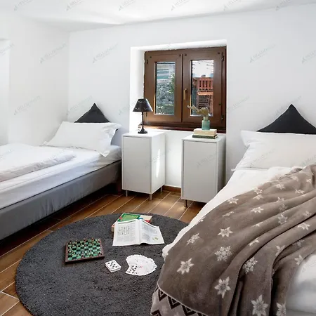 Hellochalet - Le Fleury Family 600mt Cablecar Valtournenche