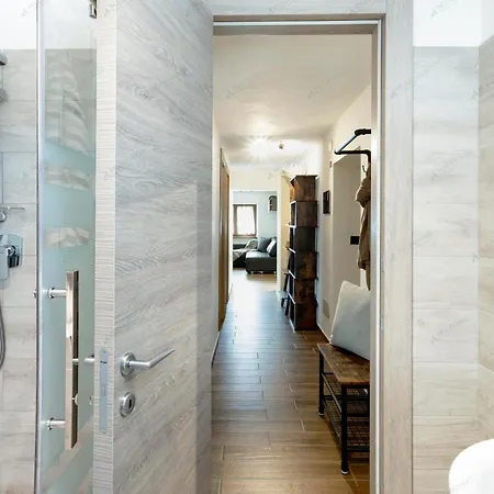 Hellochalet - Le Fleury Family 600mt Cablecar Valtournenche