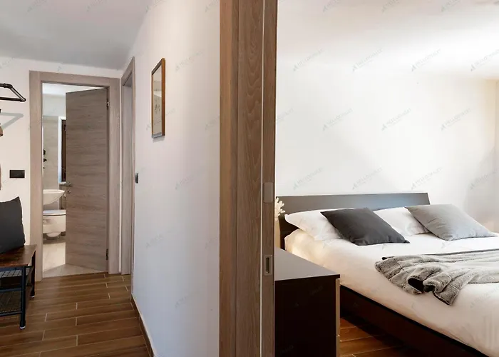 Hellochalet - Le Fleury Family 600mt Cablecar Apartamento *