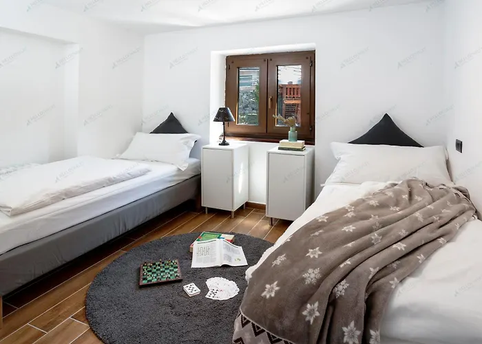 Hellochalet - Le Fleury Family 600mt Cablecar Valtournenche